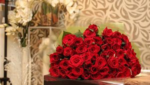 Preview wallpaper roses, flowers, bouquet, red, chic