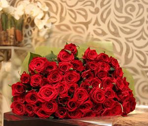 Preview wallpaper roses, flowers, bouquet, red, chic