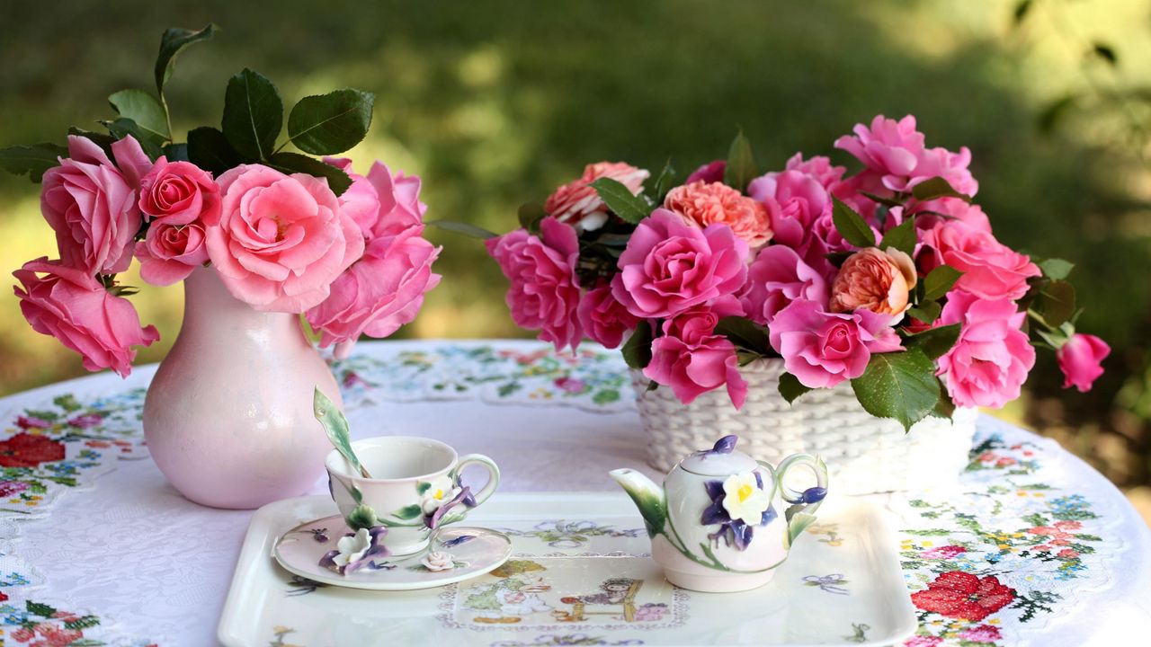 Wallpaper roses, flowers, bouquets, vase, basket, table, service, tablecloth, tea party