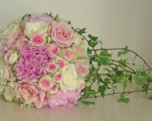 Preview wallpaper roses, flowers, flower, beads, decoration, herbs, twigs, beautiful