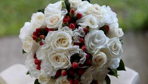 Preview wallpaper roses, flowers, flower, berry, design, beautifully