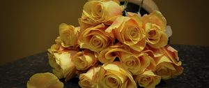 Preview wallpaper roses, flowers, flower, yellow, spotted