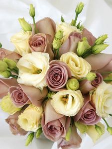 Preview wallpaper roses, flowers, lisianthus russell, bouquet, decoration