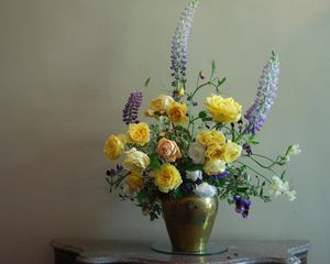 Preview wallpaper roses, flowers, lupine, flower, vase, green