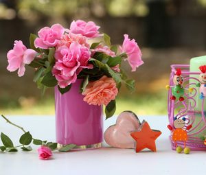 Preview wallpaper roses, flowers, vase, heart, star, candles, toys
