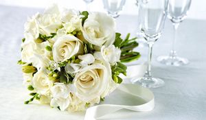 Preview wallpaper roses, freesia, flowers, flower, white, glasses, tape