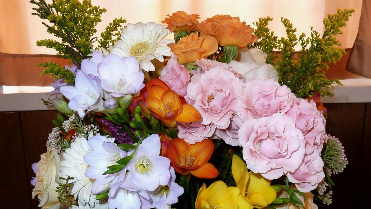 Wallpaper roses, freesia, gerbera, flowers, bouquet, decoration