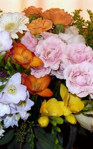 Preview wallpaper roses, freesia, gerbera, flowers, bouquet, decoration