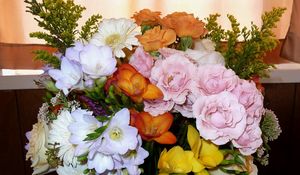 Preview wallpaper roses, freesia, gerbera, flowers, bouquet, decoration