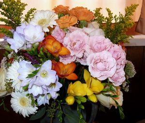 Preview wallpaper roses, freesia, gerbera, flowers, bouquet, decoration
