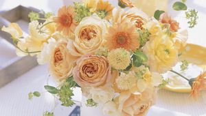 Preview wallpaper roses, gerbera, flower, bouquet, vase, composition