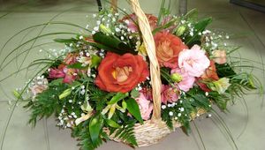 Preview wallpaper roses, gypsophila, alstroemeria, greens, basket, decoration