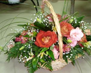 Preview wallpaper roses, gypsophila, alstroemeria, greens, basket, decoration