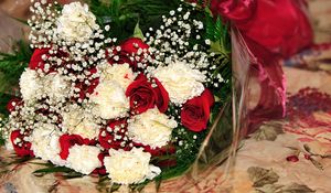 Preview wallpaper roses, gypsophila, carnations, bouquet, decoration