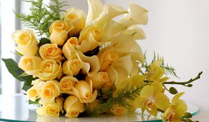 Preview wallpaper roses, lilies, flowers, bouquet, branches, glass, beauty