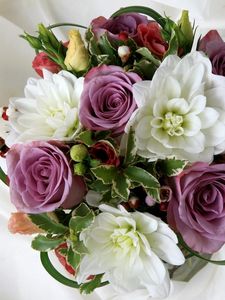 Preview wallpaper roses, lisianthus russell, flowers, bouquet, decoration