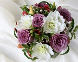 Preview wallpaper roses, lisianthus russell, flowers, bouquet, decoration