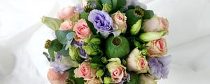 Preview wallpaper roses, lisianthus russell, poppy, pods, bouquet