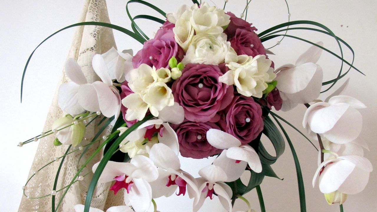 Wallpaper roses, orchids, freesia, bouquet, composition, beads