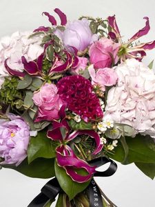 Preview wallpaper roses, peonies, hydrangeas, flowers, bouquet