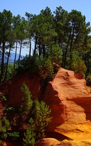 Preview wallpaper roussillon, rock, quarry, trees