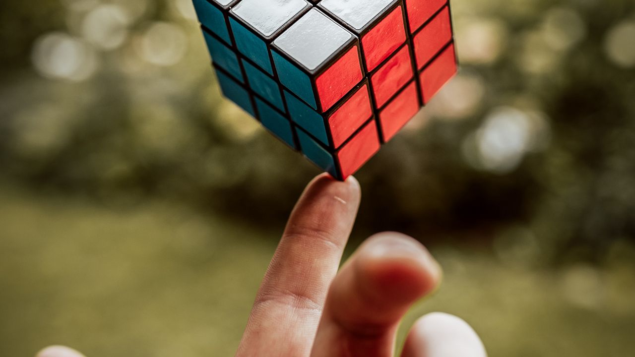 Wallpaper rubiks cube, hand, fingers, touch