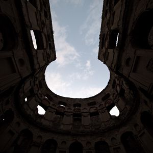 Preview wallpaper ruins, building, architecture, old, bottom view