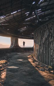 Preview wallpaper ruins, man, loneliness, buzludzha, bulgaria