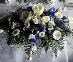 Preview wallpaper russell lisianthus, gerbera, daisies, color, composition, table, elegant place settings