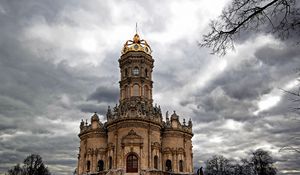 Preview wallpaper russia, church signs, dubrovicy, podolsk, clouds