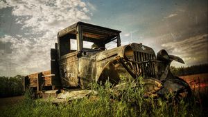 Preview wallpaper rusty, old, car, oldness