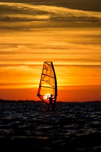 Preview wallpaper sail, silhouette, beach, sea, sunset, dark