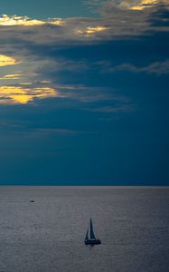 Preview wallpaper sailboat, horizon, sea, water