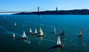 Preview wallpaper sails, sea, swim