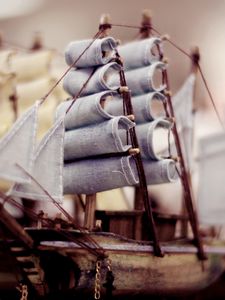 Preview wallpaper sails, ship, boat, wooden toys