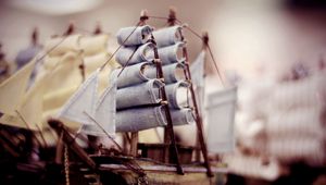 Preview wallpaper sails, ship, boat, wooden toys