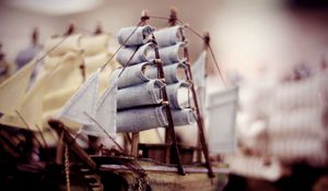 Preview wallpaper sails, ship, boat, wooden toys