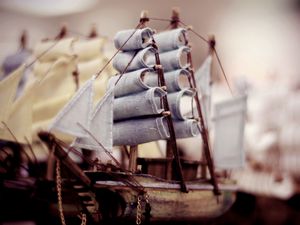 Preview wallpaper sails, ship, boat, wooden toys