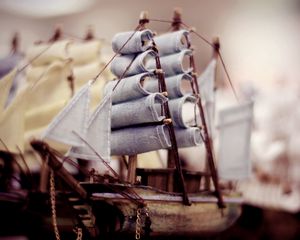 Preview wallpaper sails, ship, boat, wooden toys