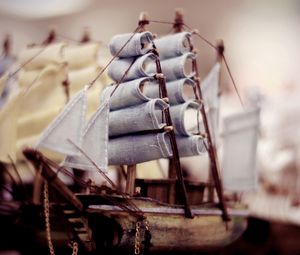 Preview wallpaper sails, ship, boat, wooden toys