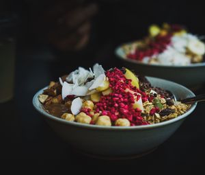 Preview wallpaper salad, nuts, berries