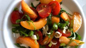 Preview wallpaper salad, vegetables, tomatoes, food