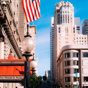 Preview wallpaper san francisco, usa, city, street, flag