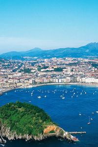 Preview wallpaper san sebastian, island, sea, ocean, buildings, greenery