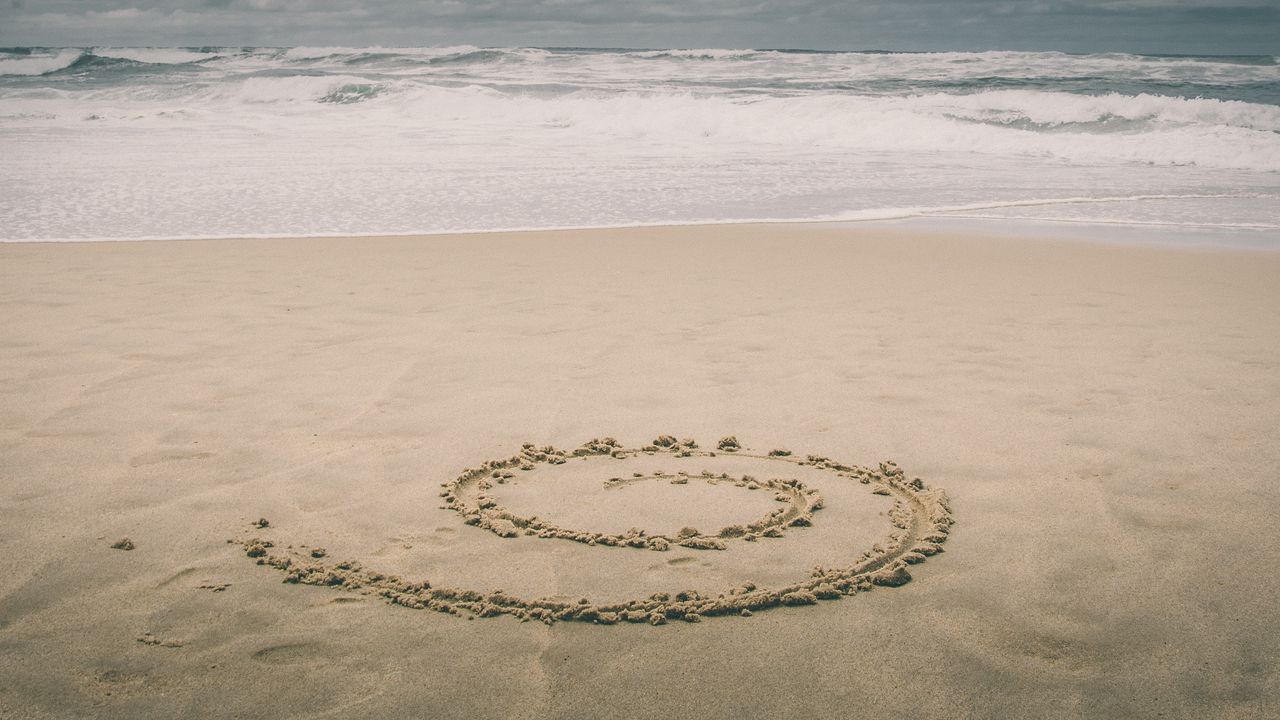 Wallpaper sand, beach, sea, spiral