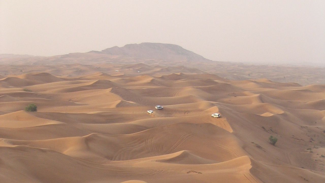 Wallpaper sand, desert, dunes, cars