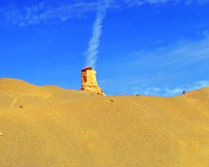 Preview wallpaper sand, desert, dunes, ruins, sky