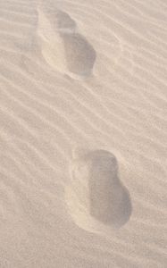 Preview wallpaper sand, footprints, beach