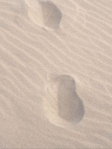 Preview wallpaper sand, footprints, beach