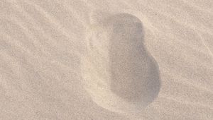 Preview wallpaper sand, footprints, beach